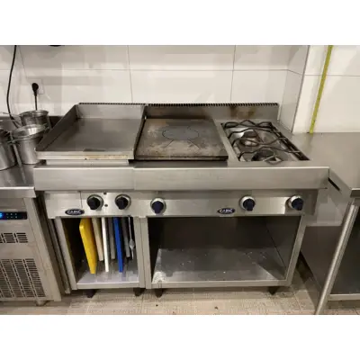 Piano à gaz sur meuble ouvert - 2 feux nus à droite + plaque coup de feu 400 x 550 - 15,6kW - W340111 - Capic