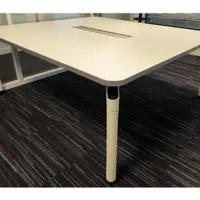 Table de réunion RENE 2 Majencia 180x160cm