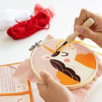 Kit Point De Croix Enfant Punch Needle- Licorne - D 18 Cm Rose - AVENUE MANDARINE