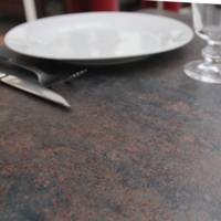 Table rabattable pied blanc 70x70cm underground rouille - terrasse - RestooTab