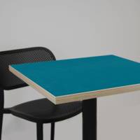 Table pied noir 70x70cm bleu prusse chants bois - intérieur - RestooTab