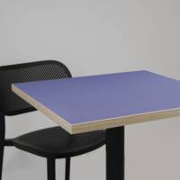 Mange-debout pied noir 60x60cm bleu note chants bois - intérieur - RestooTab