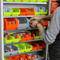Bac à bec EUROPEAN fimé 1L bleu + barre murale plastique - Gedimat - NOVAP