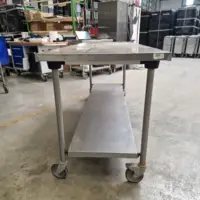 Table inox - Largeur XL (L=1610-2010mm) - Avec étagère basse, Sur Roulettes - TBLXLP70EtagRoul - Vesto